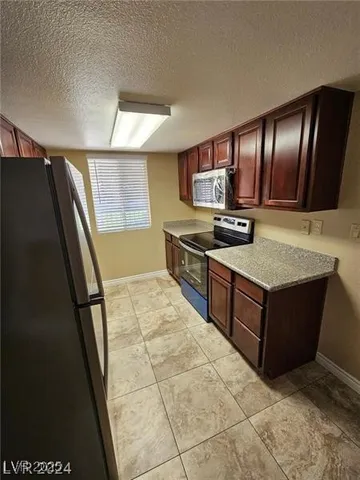 $1,150 | 5081 River Glen Drive, Unit 119, Las Vegas, NV 89103