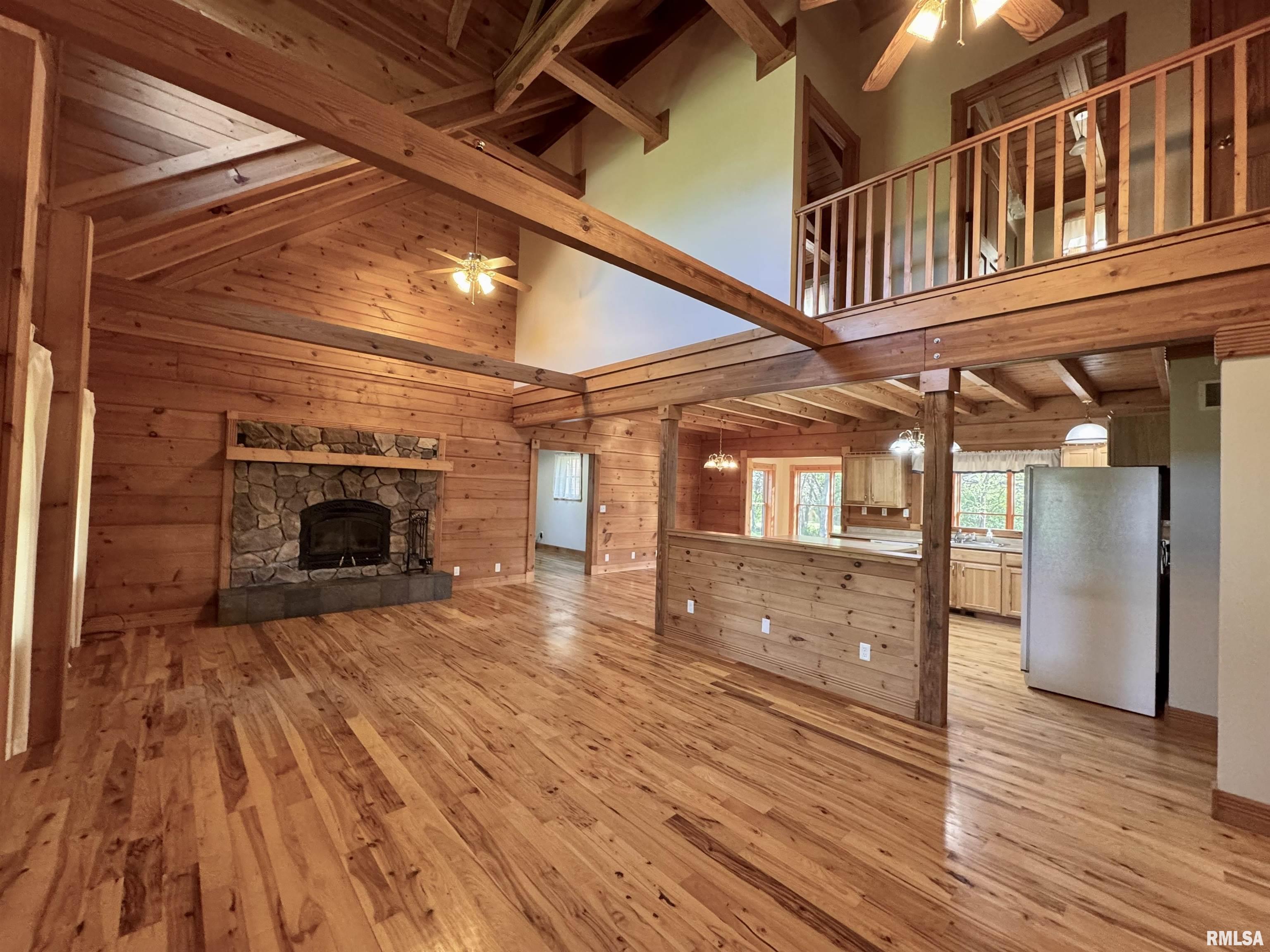 12795 North 1050th Road Macomb, IL 61455 - Photo 4 of 51
