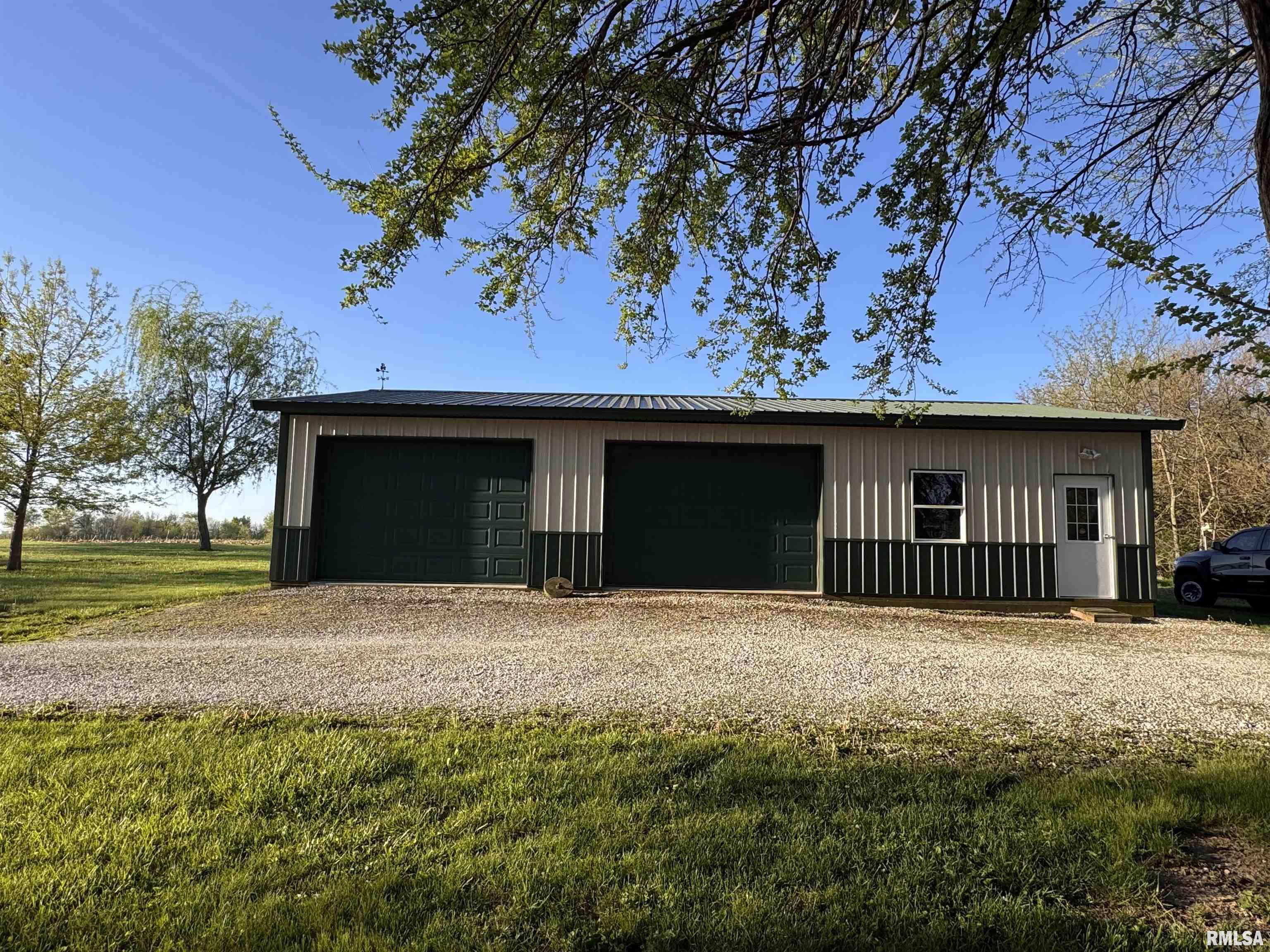 12795 North 1050th Road Macomb, IL 61455 - Photo 45 of 51