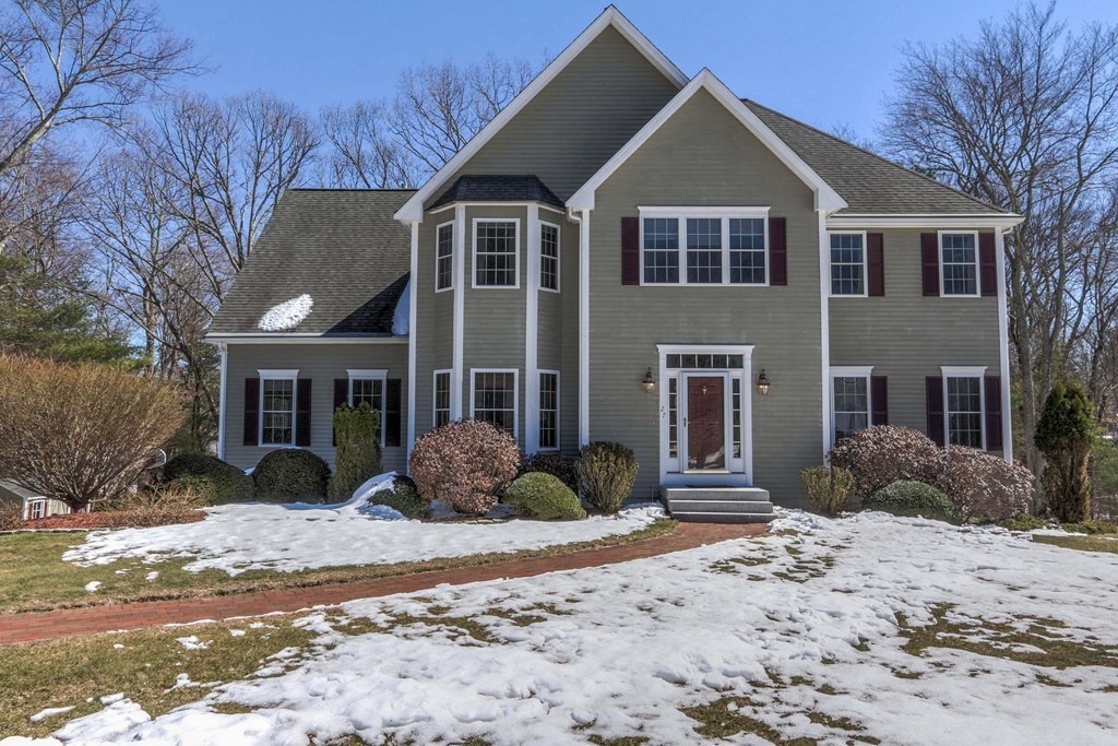 27 Broken Tree Road Medway, MA 02053 - Photo 1 of 30 Gallery Image 1