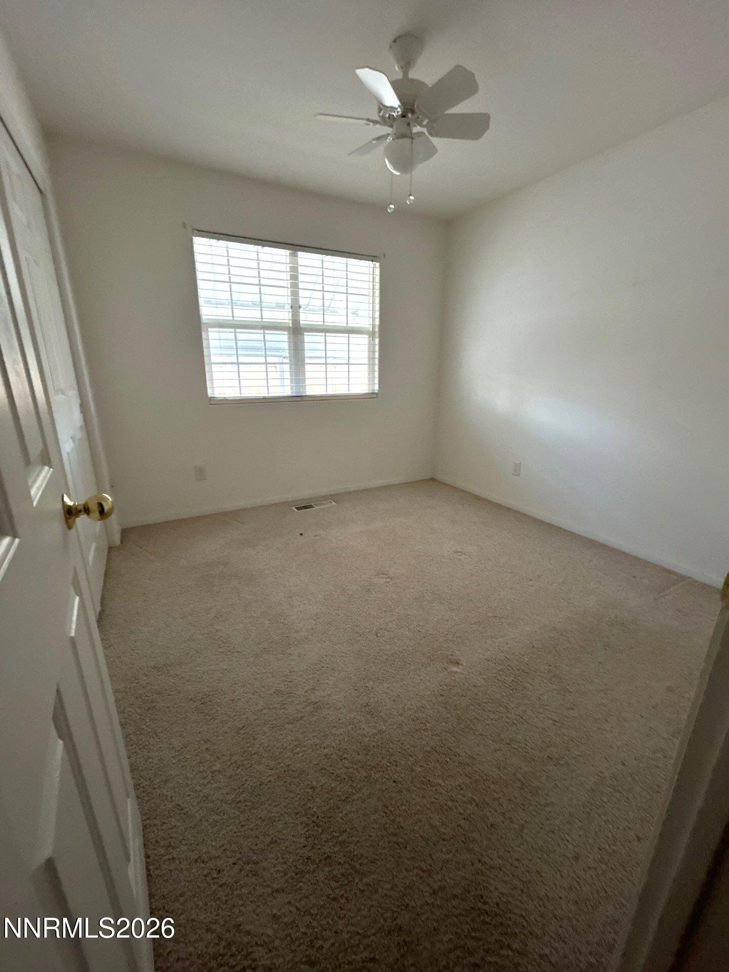 559 Nader Way Fernley, NV 89408 - Photo 12 of 20 8-Jun 12 2024 08_40pm-B873