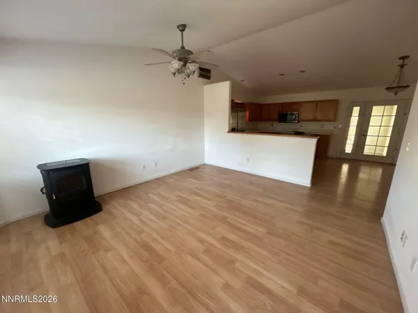 $2,125 | 559 Nader Way, Fernley, NV 89408