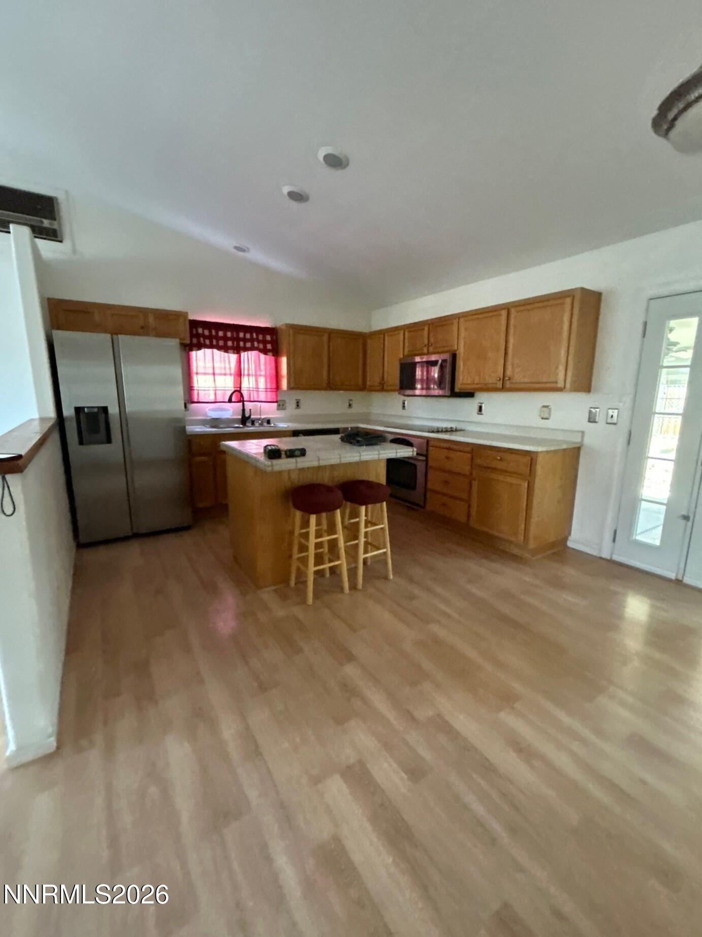 559 Nader Way Fernley, NV 89408 - Photo 4 of 20 31-Jun 12 2024 08_43pm-UHVY