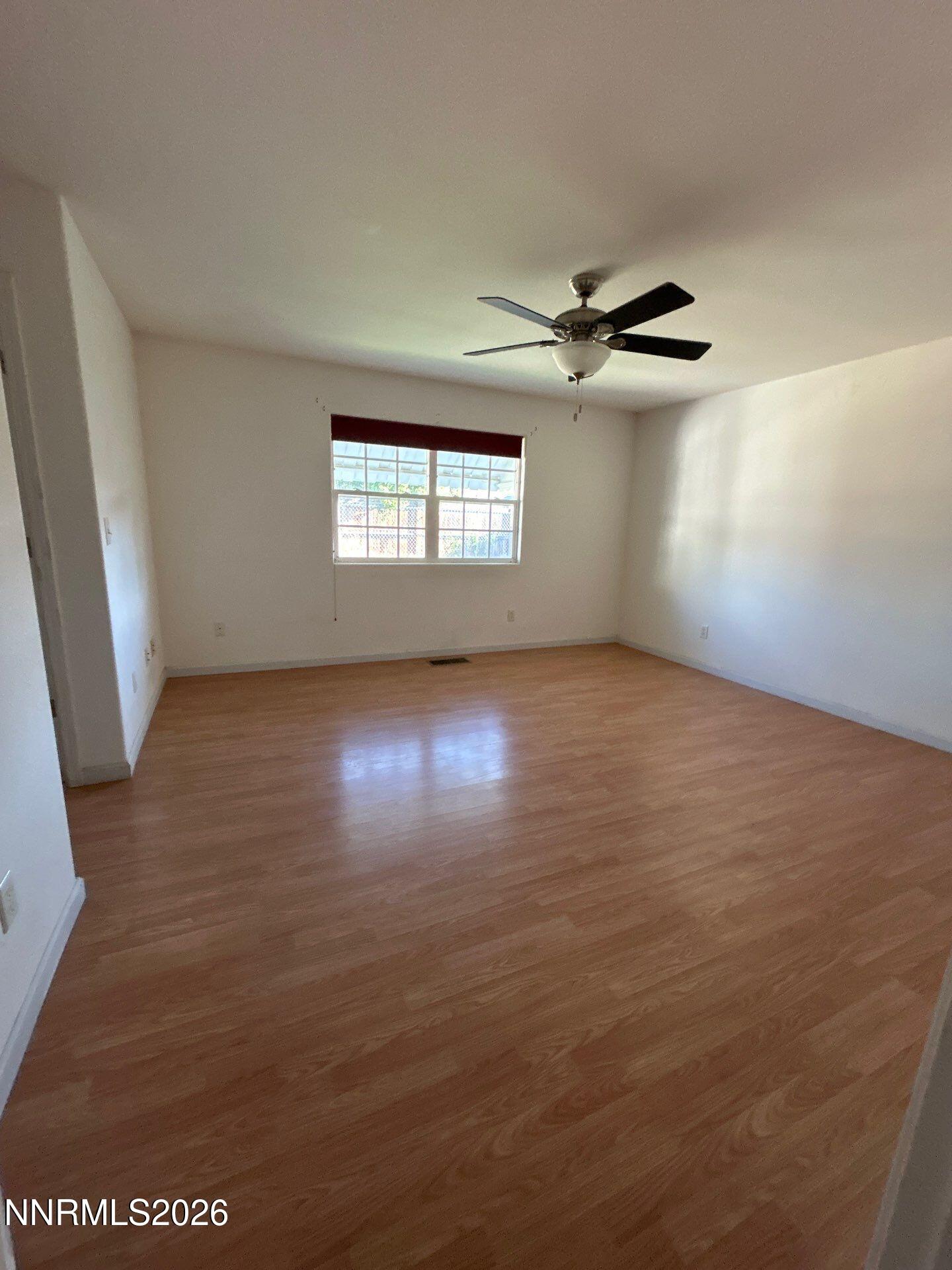 559 Nader Way Fernley, NV 89408 - Photo 6 of 20 30-Jun 12 2024 08_43pm-tcw2