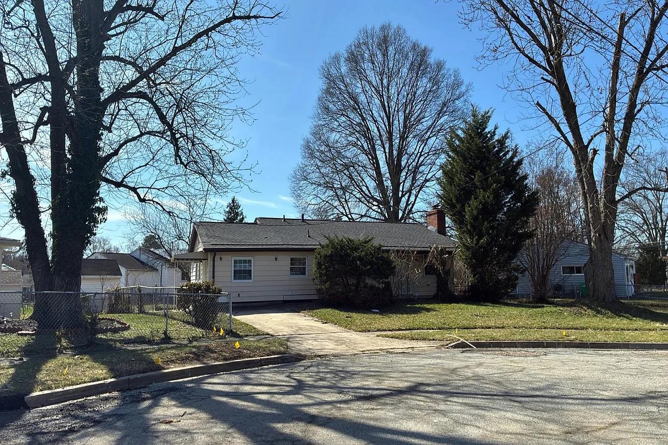 6204 Auth Road Suitland, MD 20746 - Photo 3 of 5