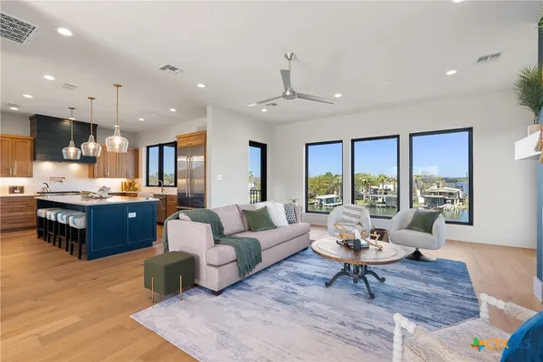 $2,395,000 | 175 Pointview Drive, Marble Falls, TX 78654