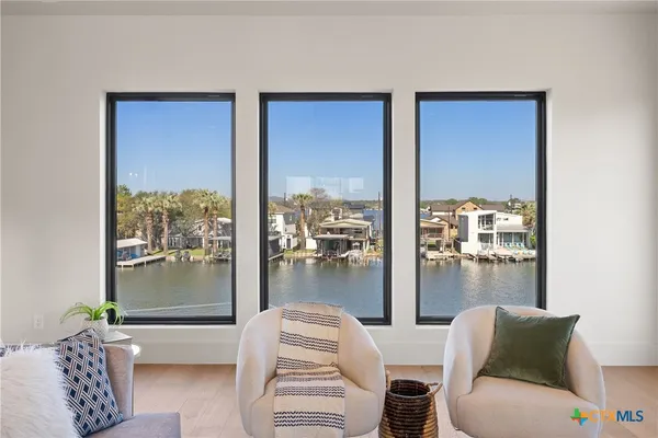 $2,395,000 | 175 Pointview Drive, Marble Falls, TX 78654