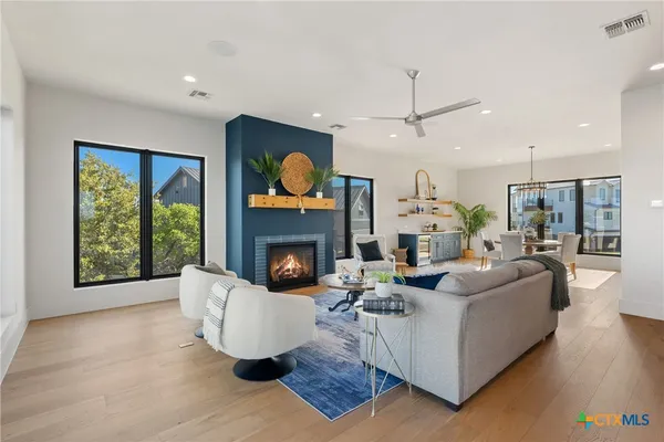 $2,395,000 | 175 Pointview Drive, Marble Falls, TX 78654