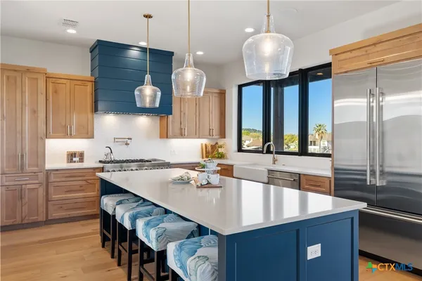 $2,395,000 | 175 Pointview Drive, Marble Falls, TX 78654