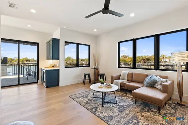 $2,395,000 | 175 Pointview Drive, Marble Falls, TX 78654