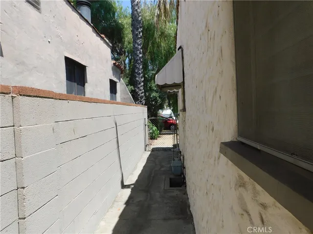 $925,000 | 10852 Otsego Street, North Hollywood, CA 91601