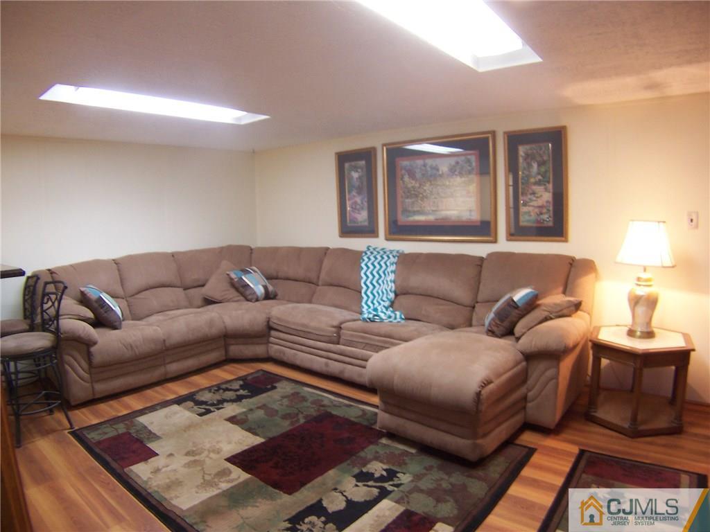 95 Preston Road Colonia, NJ 07067 - Photo 16 of 24 Gallery Image 16