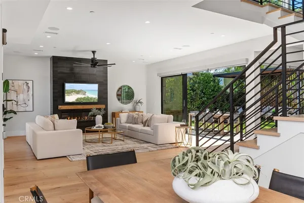 $4,999,000 | 175 Costa Mesa Street, Costa Mesa, CA 92627