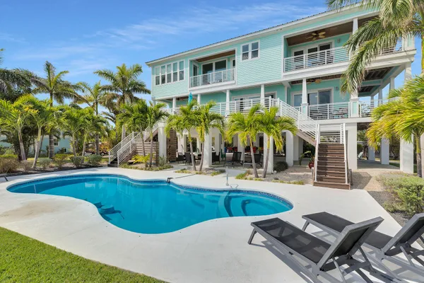 $3,750,000 | 17387 Dolphin Street East, Sugarloaf, FL 33042