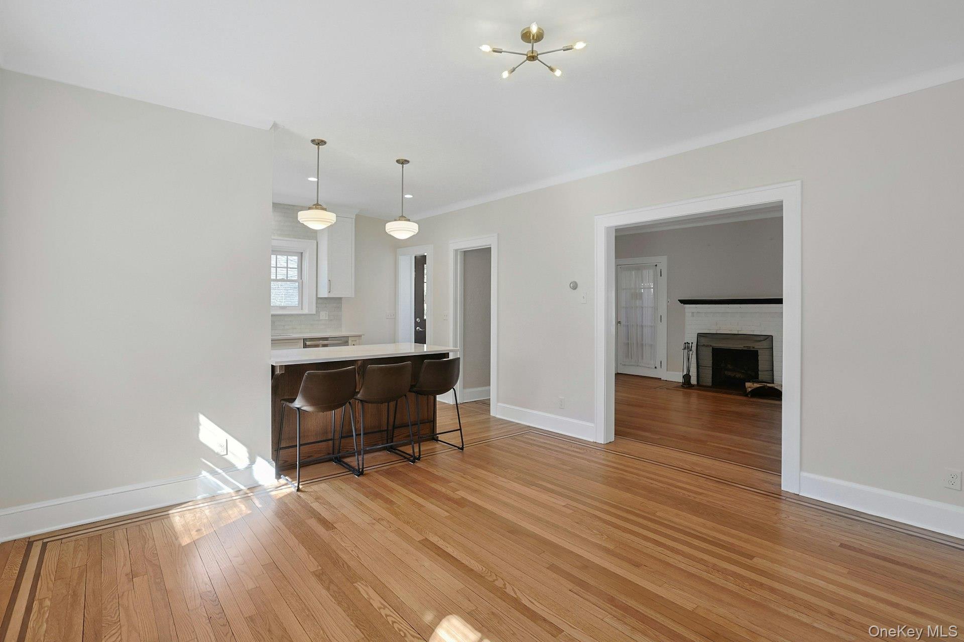 10 Robins Road New Rochelle, NY 10801 - Photo 11 of 24