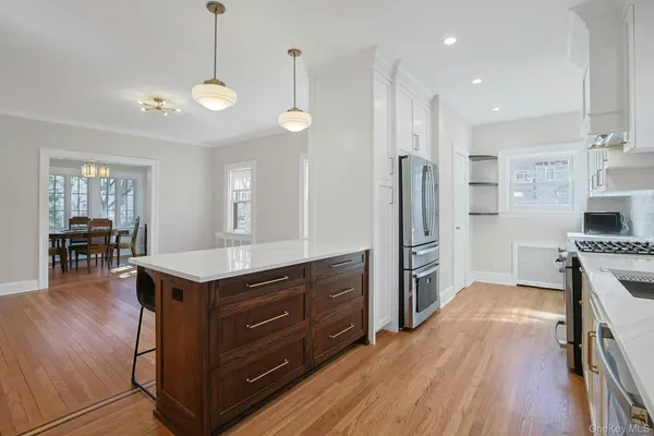 $6,400 | 10 Robins Road, New Rochelle, NY 10801