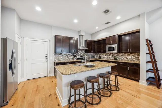 $3,750 | 2520 Bluebonnet Lane, Unit 45, Austin, TX 78704