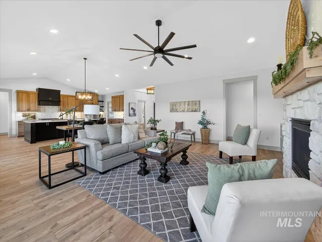 $948,000 | 2240 Little Rock Road, Emmett, ID 83617