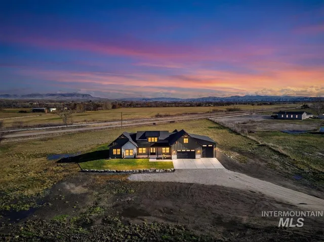 $948,000 | 2240 Little Rock Road, Emmett, ID 83617