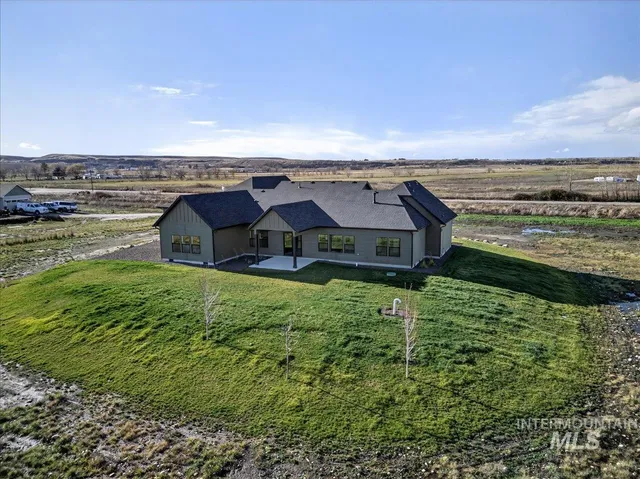 $948,000 | 2240 Little Rock Road, Emmett, ID 83617