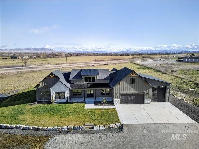 $948,000 | 2240 Little Rock Road, Emmett, ID 83617