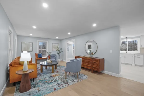 $1,089,900 | 260 Summer Street, Walpole, MA 02071