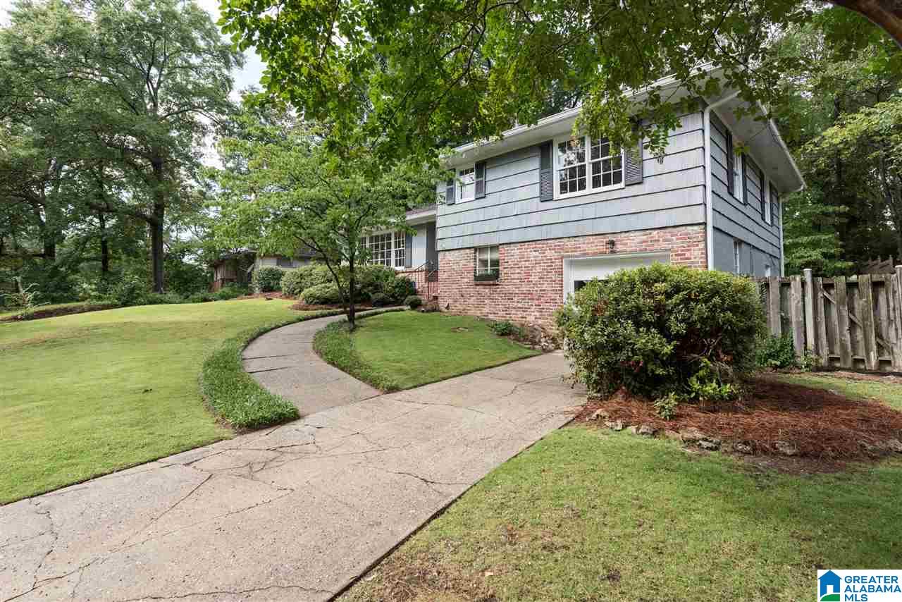 821 Woodvale Road Birmingham, AL 35222 - Photo 3 of 35