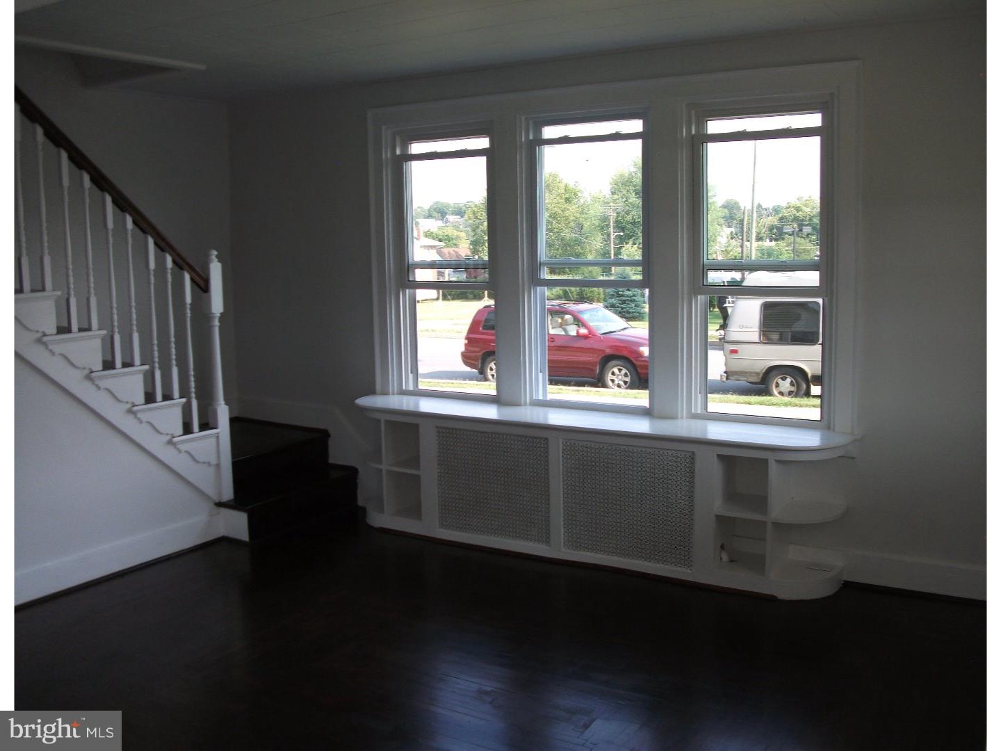 1503 Fern Avenue Reading, PA 19607 - Photo 3 of 11 Living Room