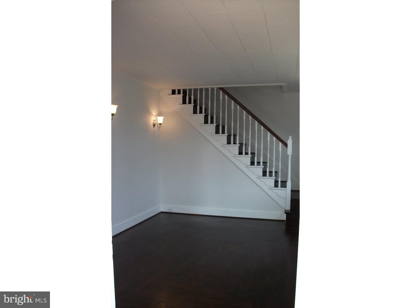 1503 Fern Avenue Reading, PA 19607 - Photo 4 of 11 Living Room
