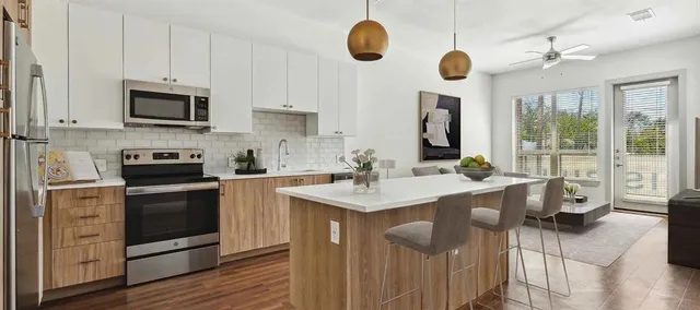 $1,449 | 5332 Trinity River Trail, Unit 1515, Fort Worth, TX 76114