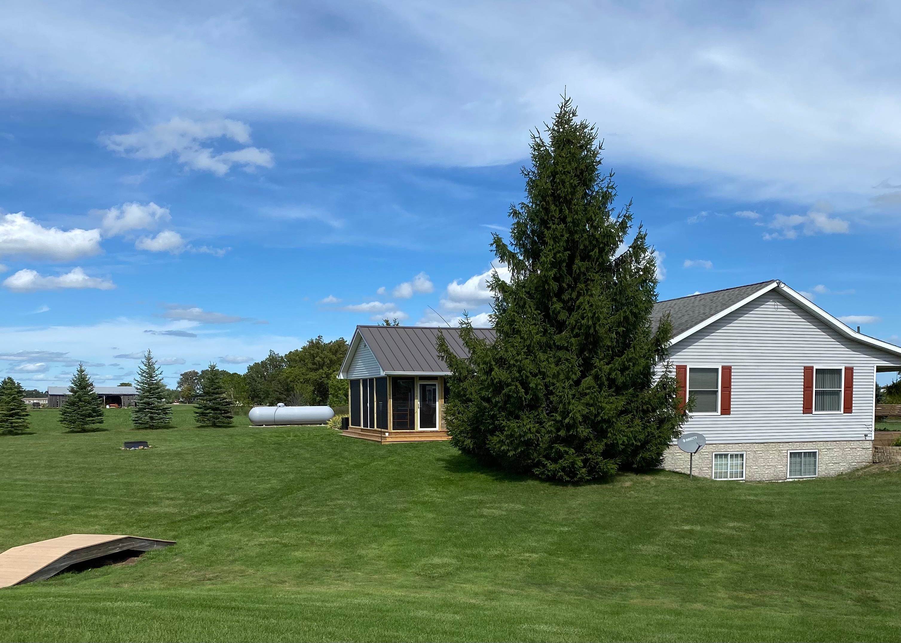 1647 North Lincoln Road Mount Pleasant, MI 48858 - Photo 10 of 56 1909328-9.JPG