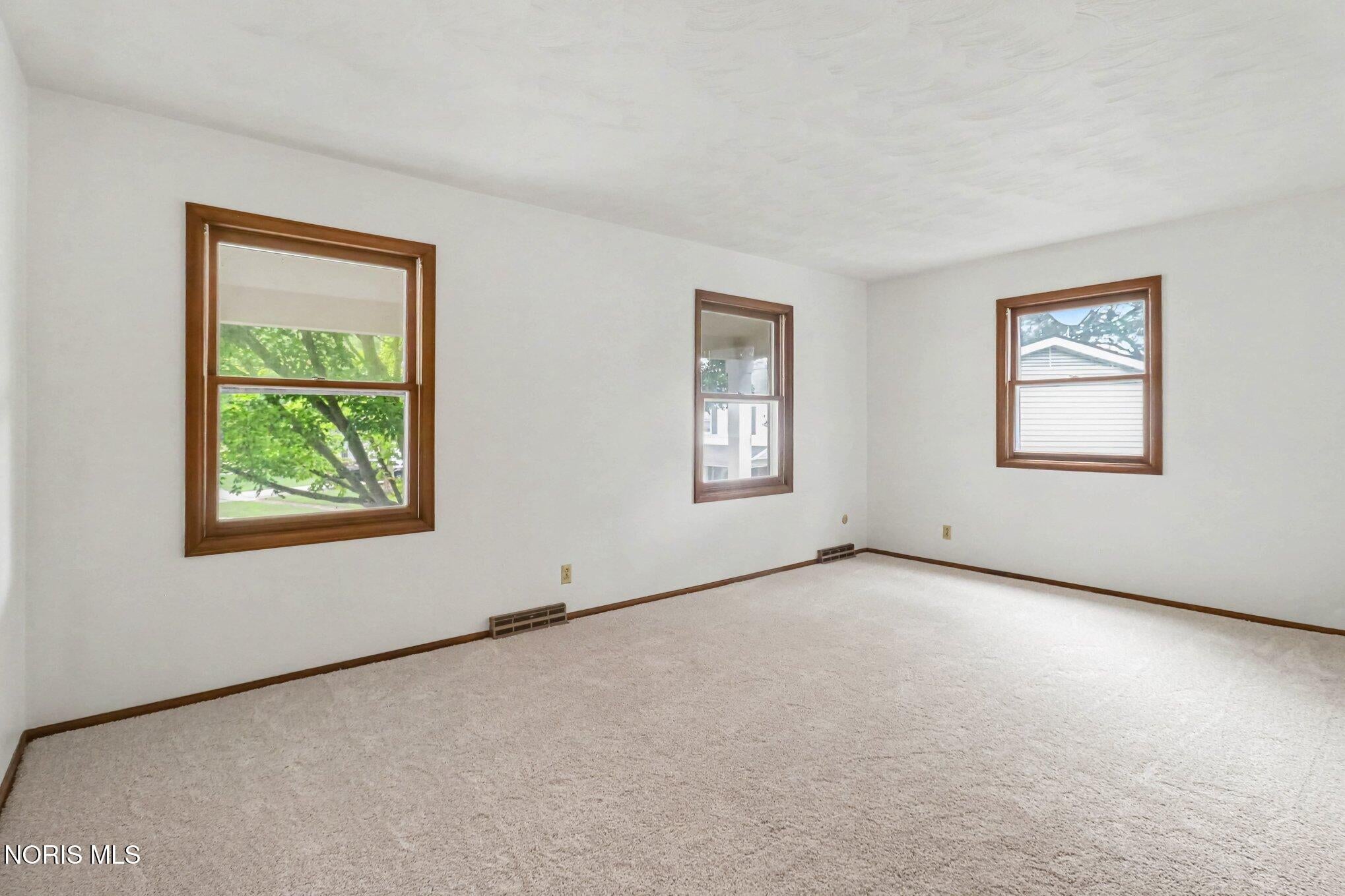 1100 Winghaven Road Maumee, OH 43537 - Photo 12 of 26 Gallery Image 12