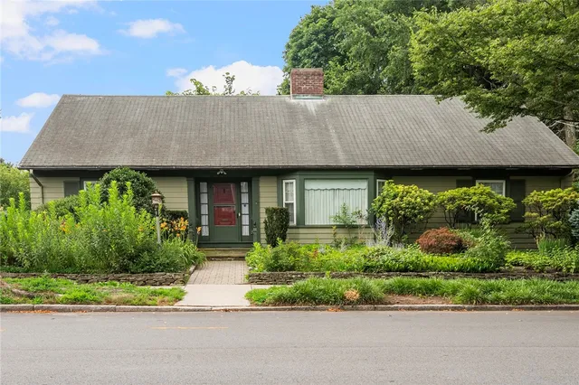 $950,000 | 205 Sessions Street, Providence, RI 02906
