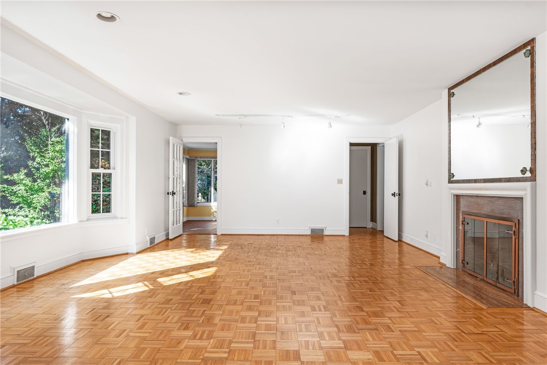 205 Sessions Street Providence, RI 02906 - Photo 15 of 44