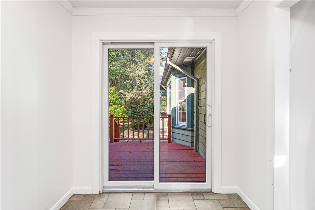 205 Sessions Street Providence, RI 02906 - Photo 24 of 44