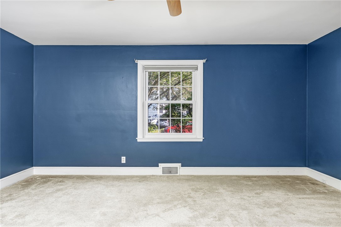 205 Sessions Street Providence, RI 02906 - Photo 28 of 44