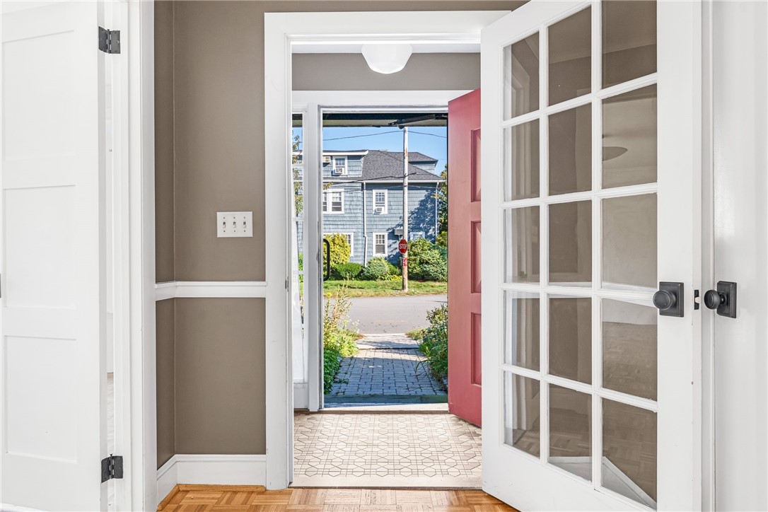 205 Sessions Street Providence, RI 02906 - Photo 6 of 44