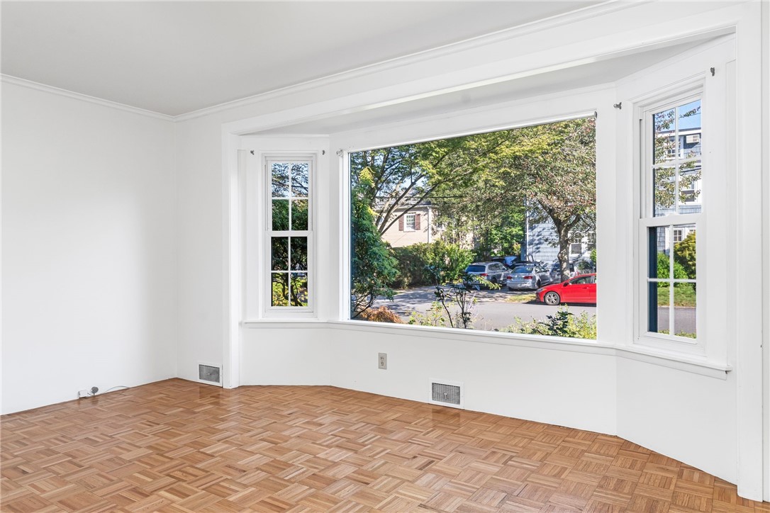 205 Sessions Street Providence, RI 02906 - Photo 8 of 44