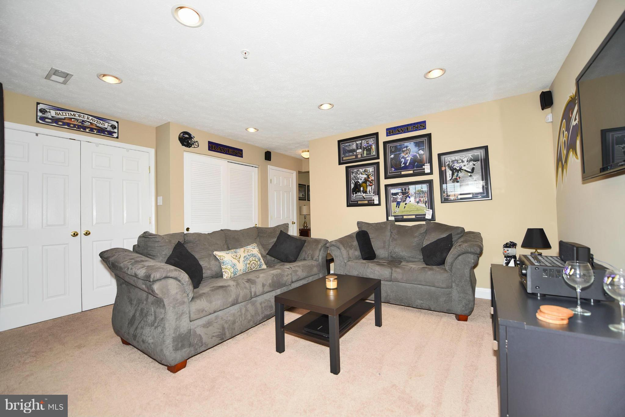 9868 Decatur Road Baltimore, MD 21220 - Photo 5 of 30 Family Room