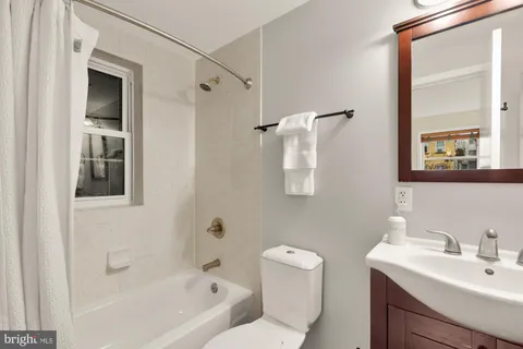 $267,500 | 3534 10th Street Northwest, Unit 200, Washington, DC 20010