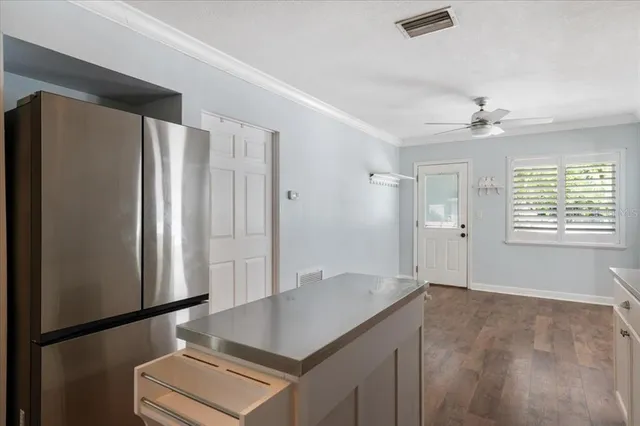 a view of a living room