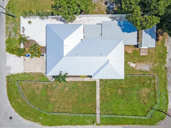 $410,000 | 3402 15th Avenue West, Bradenton, FL 34205