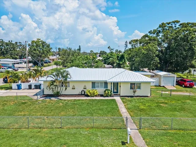 $480,000 | 3402 15th Avenue West, Bradenton, FL 34205