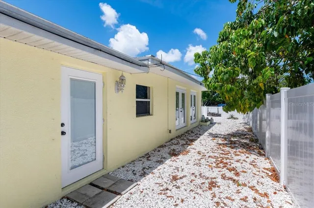 $480,000 | 3402 15th Avenue West, Bradenton, FL 34205