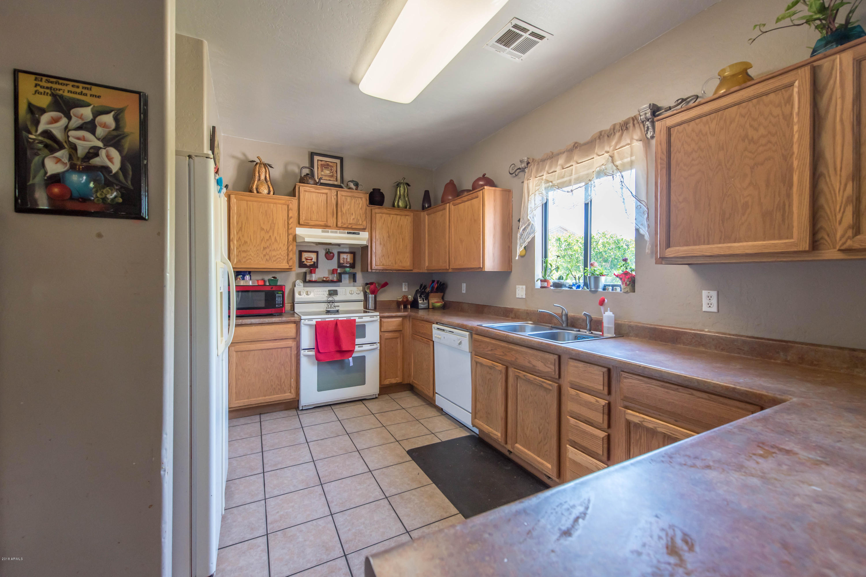 1210 West Fremont Rd. Phoenix, AZ 85041 - Photo 8 of 31 DSC_8910