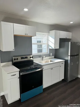 $1,525 | 1005 Division Avenue, San Antonio, TX 78225