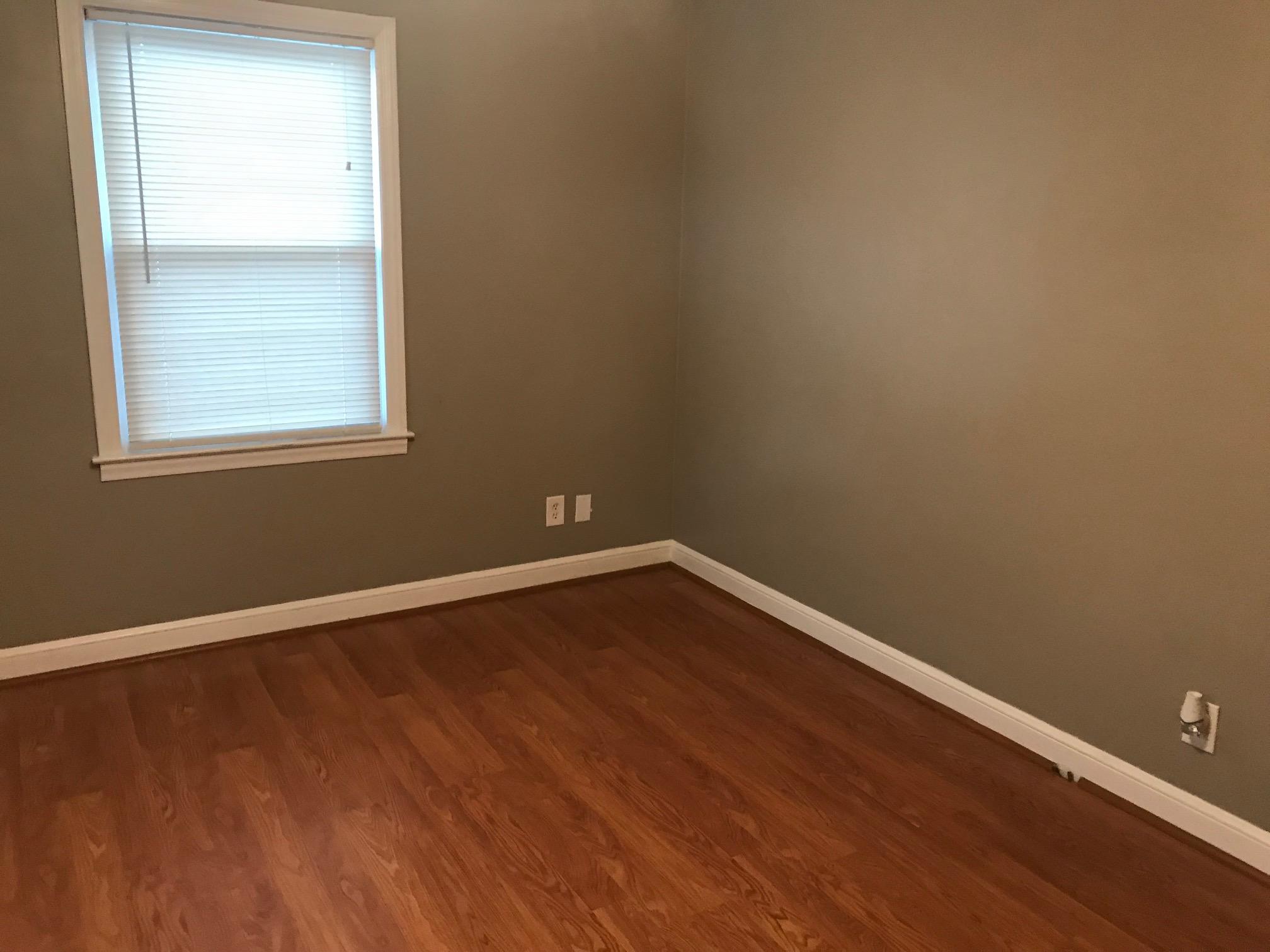4916 Hazelridge Road Northwest Roanoke, VA 24012 - Photo 4 of 12 Hardwood floors