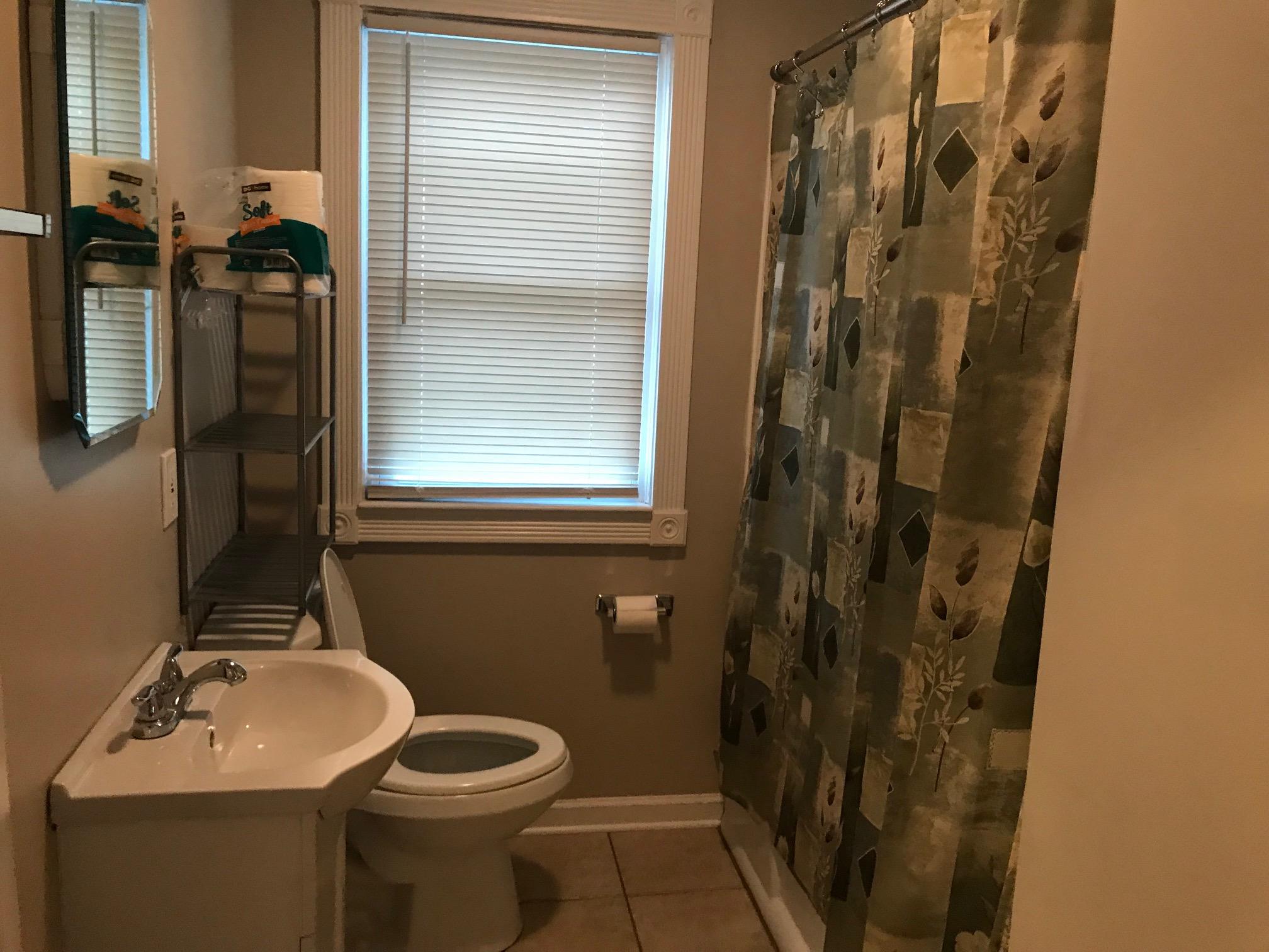 4916 Hazelridge Road Northwest Roanoke, VA 24012 - Photo 8 of 12 Updated bath