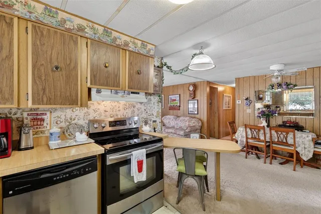 $173,000 | 9950 Southeast 169th Street, Summerfield, FL 34491