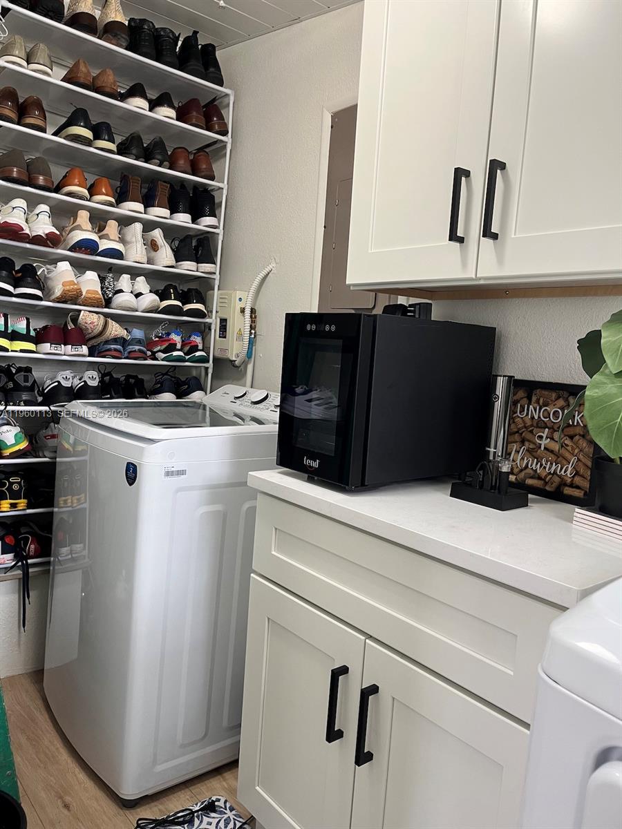 2253 Dordon Drive Melbourne, FL 32935 - Photo 18 of 40 a close view of appliances and cabinets